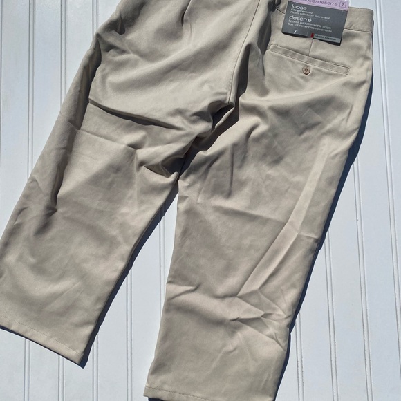 Under Armor NWT Athletic Athleisure Capris - Picture 5 of 7